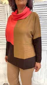 Maglia Curvy Fantasia con Collo Alto by Luisa Viola